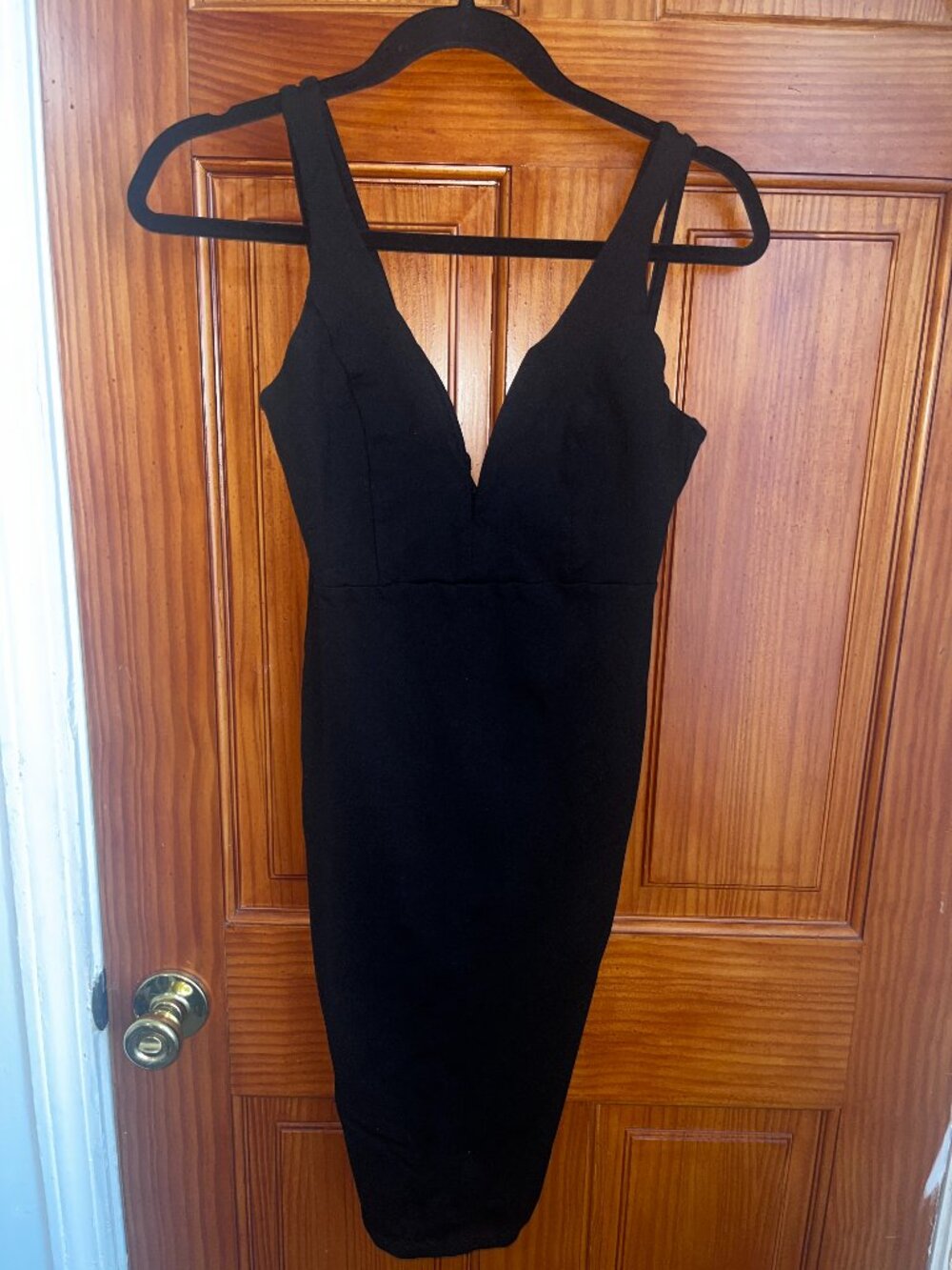 Women's Black V-Neck Plunge Knee-Length Bodycon Dress